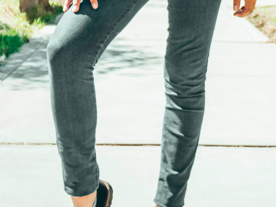 000F office grey jeans