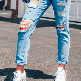 666F boyfriend jeans with rips
